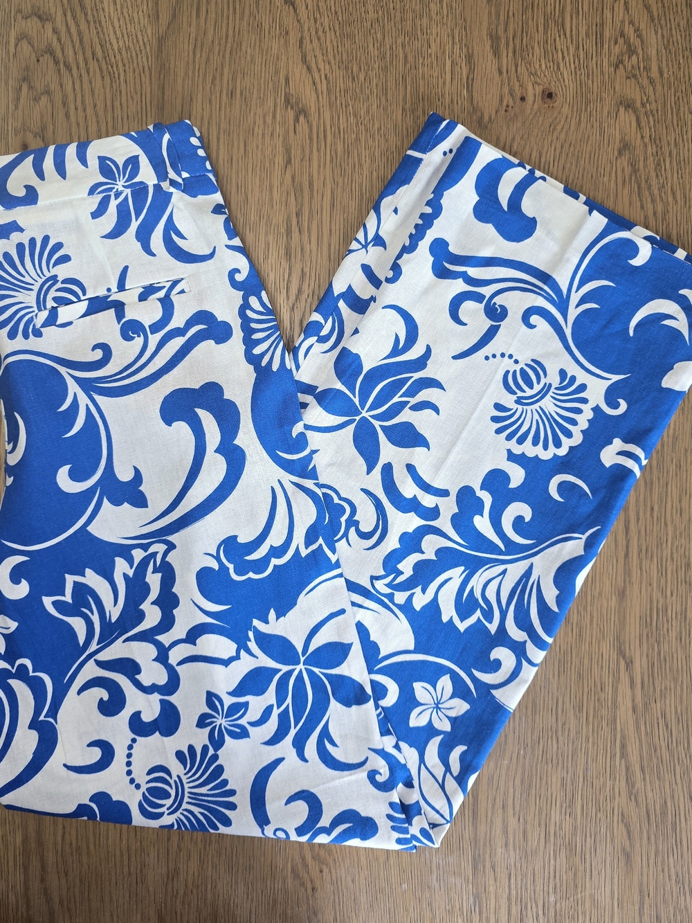 Zara Blue and White Floral Straight-Leg Jeans